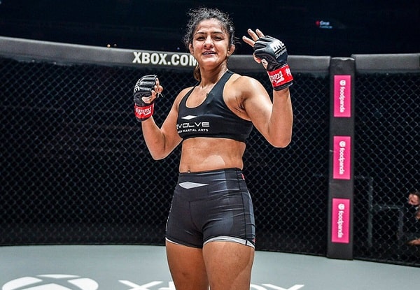 Ritu Phogat Net Worth and Earnings